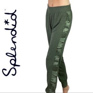 Splendid Green Camo Side Panel Jogger Size XS